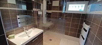 Comfortable PP house for 6/7 people