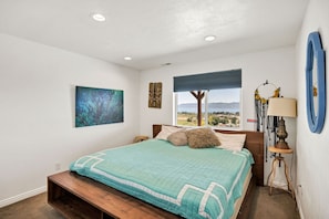 5 bedrooms, travel cot, WiFi, bed sheets - Sail Boat Manor - Garden City, UT (Garden City)
