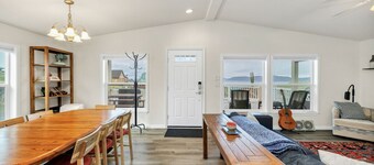 Juuust Right - Gorgeous view, 5 mins from the lake