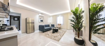 โฮมเทล รอว์ดา