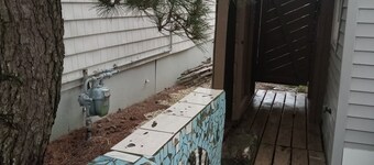 Coastal Charm Steps from the Water– Your Breezy Beach Block Bungalow Awaits!