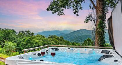 *New 360° Views | Movie Theater | Hot Tub | Luxury