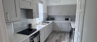 Helensburgh Central Apartment