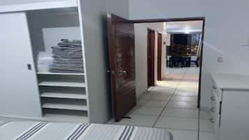 2 chambres, Wi-Fi gratuit, draps fournis