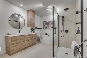 Hair dryer, towels