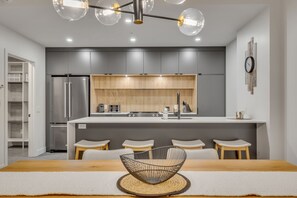 Fridge, microwave, oven, stovetop - Initial | Nordik 106 | Ski-in Ski-out MSA (Beaupré)