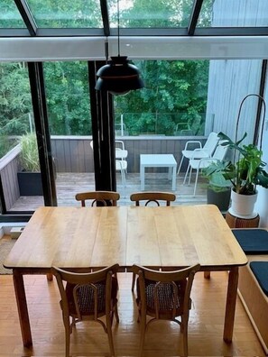 تناول الطعام