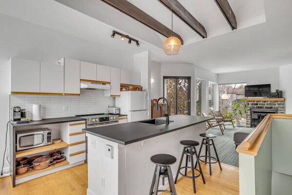 موقد طهي مسطح، ماكينة لصنع القهوة/الشاي