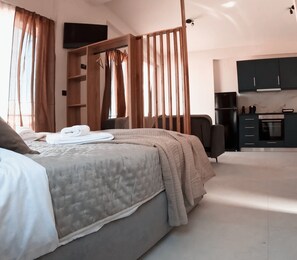 1 bedroom, iron/ironing board, WiFi, bed sheets