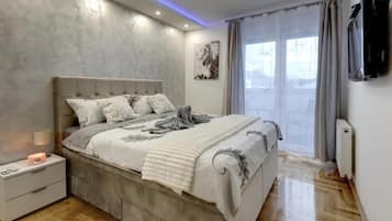 1 habitación, tabla de planchar con plancha, wifi y ropa de cama