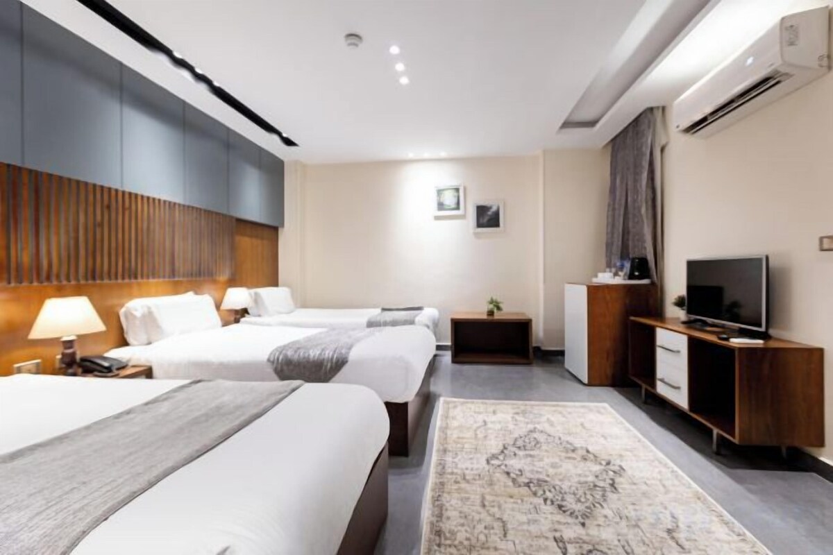 Free WiFi, bed sheets