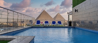 pyramids Yard Hotel