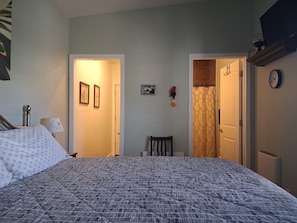1 bedroom, iron/ironing board, WiFi, bed sheets