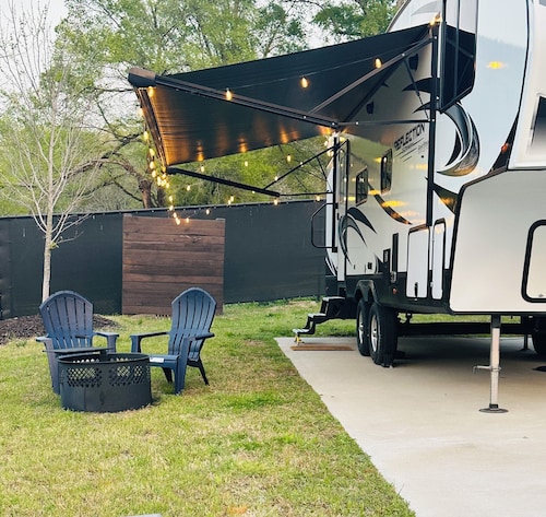 Downtown RV Resort at Oaklawn with WiFi in Hot Springs - RV site only 