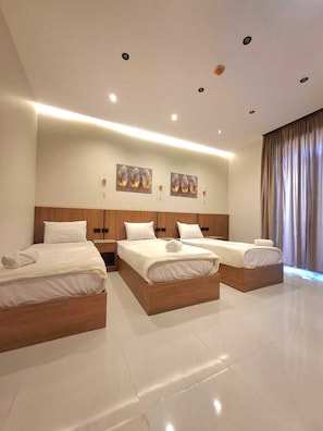 32-inch LED TV with satellite channels - Havana Hotel (Cairo)