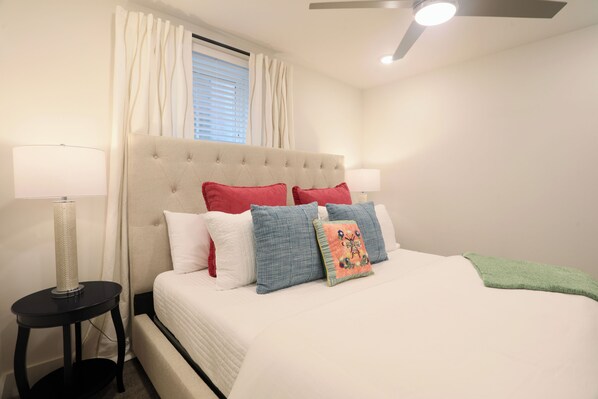 3 عدّة غرف نوم ومكتب وواي فاي وملاءات أسرّة