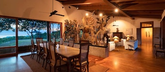 Mount Cinnamon - Exclusive Villa in Mirissa with WiFi, AC