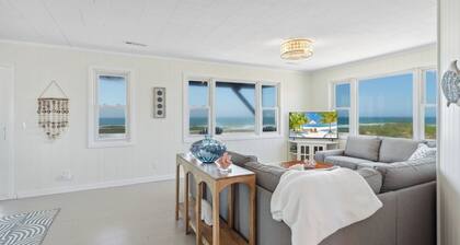 Oceanfront 4BR/3BA with Epic Views – Stay at Beach Please on Hatteras Island