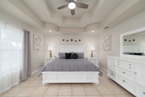 3 bedrooms, iron/ironing board, WiFi, bed sheets