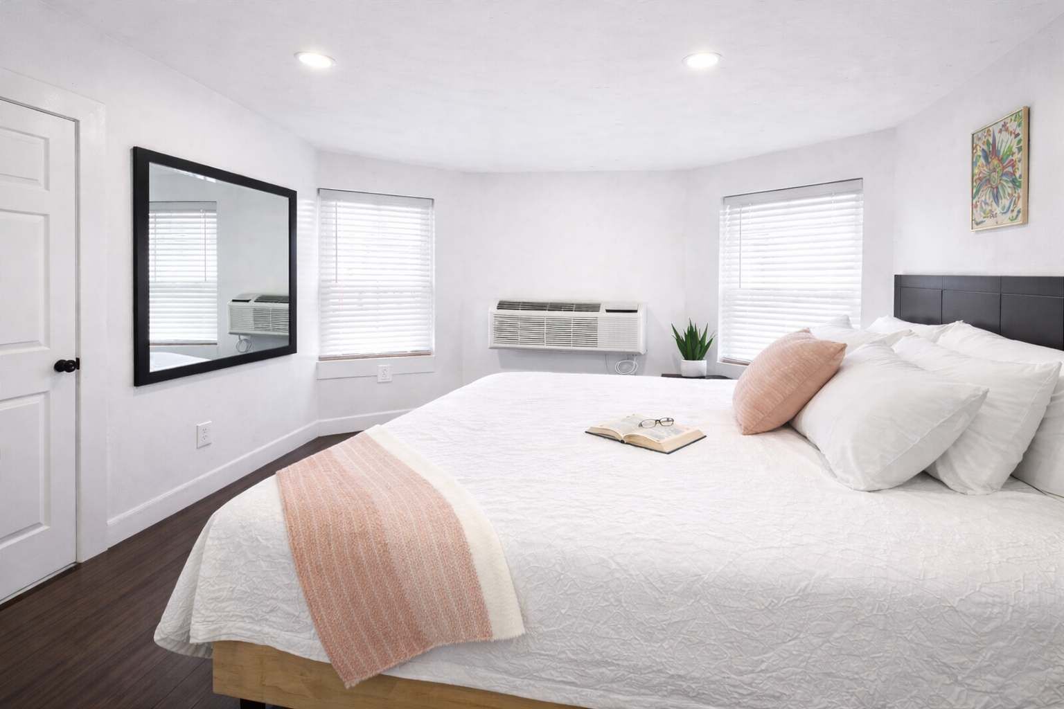 1 soverom, skrivebord, strykejern/-brett og wi-fi