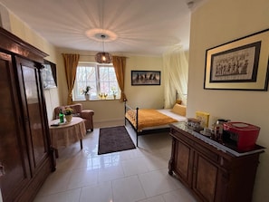 1 soverom, strykejern/-brett, wi-fi og sengetøy