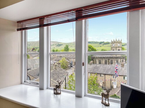 Weavers View - UK49723