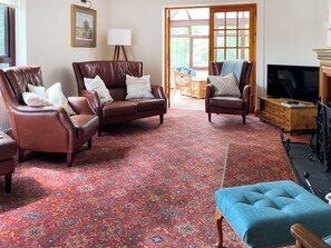 Unclassified image, 5 of 15, button