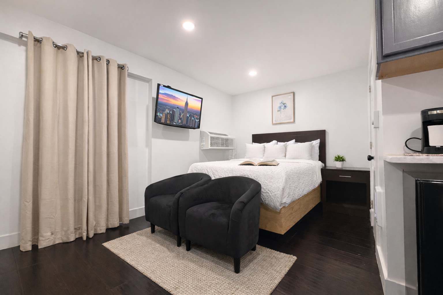 1 chambre, bureau, fer et planche à repasser, Wi-Fi