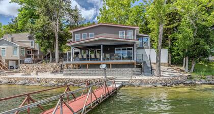 Spacious Lakefront Retreat on Gravois Arm- Huge Dock, Sleeps 16!