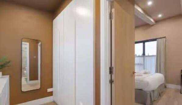 3 quartos, ferros/tábuas de passar roupa, Wi-Fi de cortesia