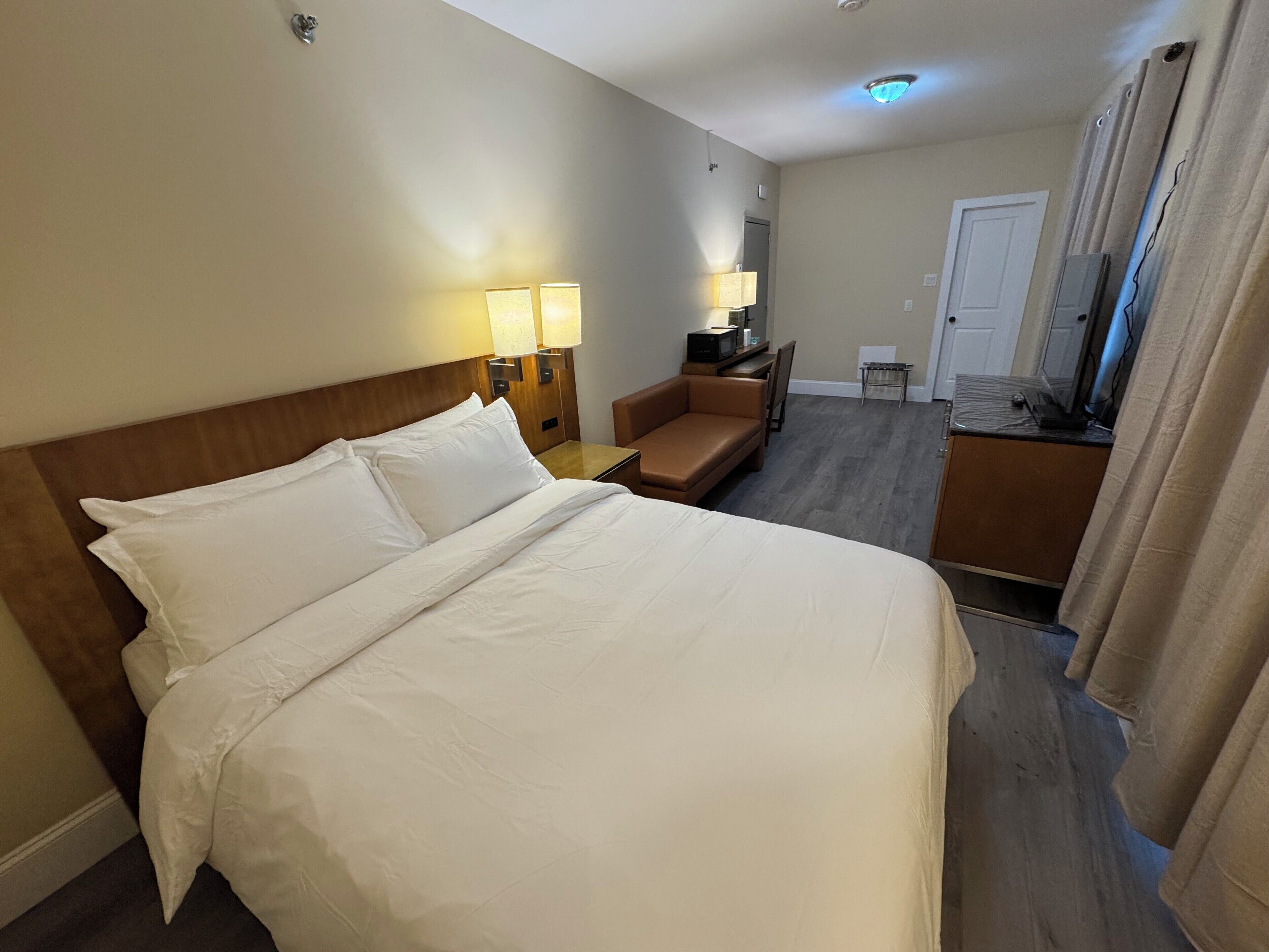 Superior Room, 1 Queen Bed