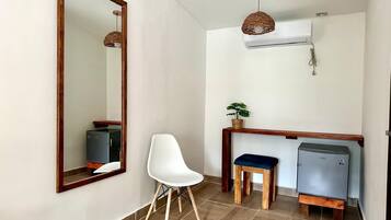 Camas Select Comfort, frigobar, cofres nos quartos, escrivaninha