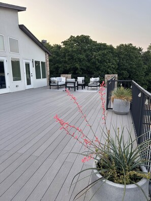 Terrace/patio - Brand new Beachside Alcove w/ all amenities, private pickleball court &game room (Kingston)