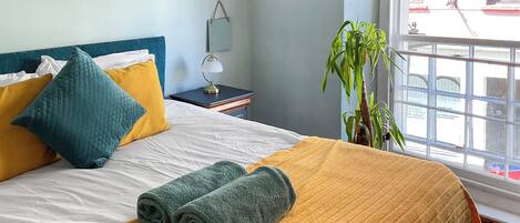 3 bedrooms, free WiFi, bed sheets