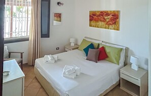 3 室のベッドルーム、WiFi (無料)