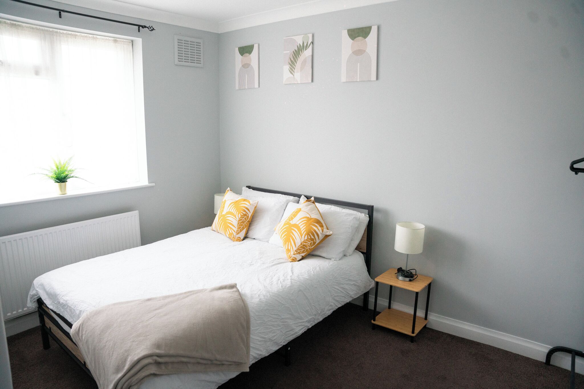 2 bedrooms, iron/ironing board, travel cot, free WiFi