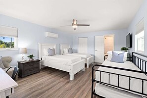 3 bedrooms, desk, iron/ironing board, travel crib