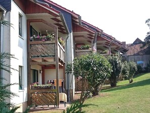 المنطقة المحيطة بالمنشأة