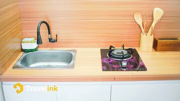 Casa de campo Deluxe, vista a la montaña | Cocina privada | Parrilla de estufa, lavavajillas y utensilios de cocina