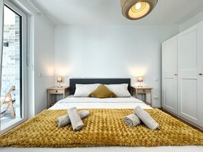 1 habitación, escritorio, tabla de planchar con plancha y wifi gratis 