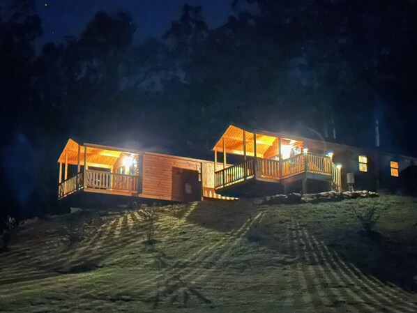 Exterior - Cozy 1 bedroom cabin in charming Hiawassee with WiFi, AC & Heat
Adults only. (Hiawassee)