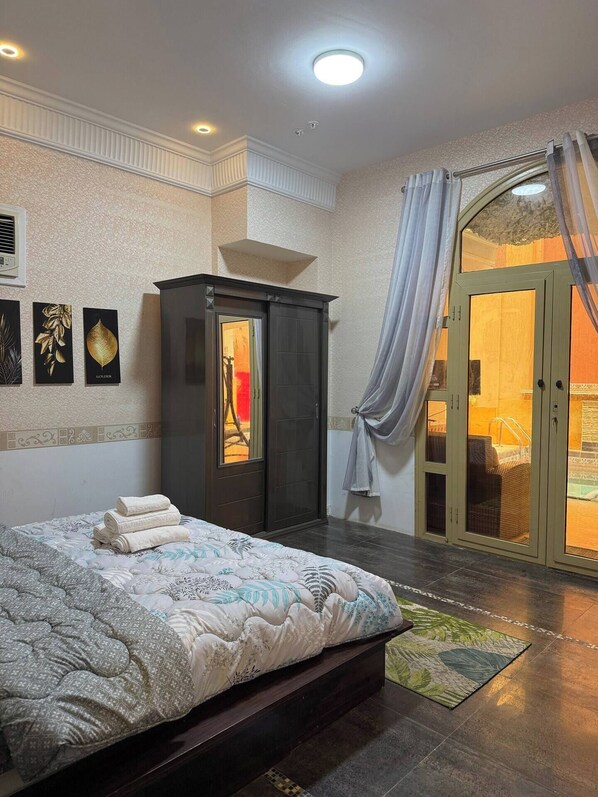 2 bedrooms, WiFi, bed sheets