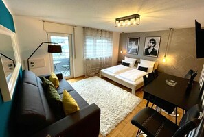 1 bedroom, WiFi, bed sheets