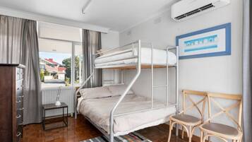 1 bedroom, desk, iron/ironing board, free WiFi