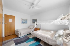1 bedroom, desk, iron/ironing board, free WiFi - Aloha Bayside - Highett (Highett)