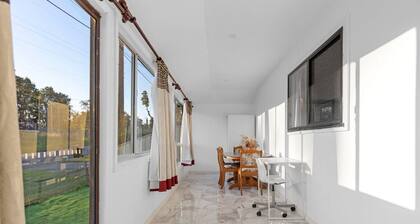 Spacious Wyong Getaway