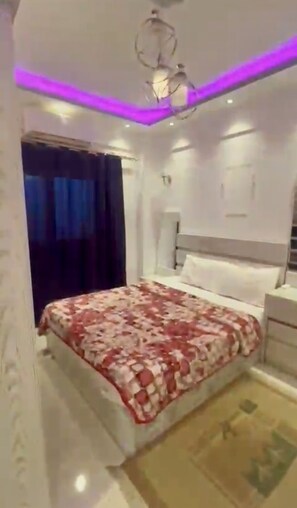 3 chambres, fer et planche à repasser