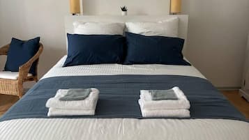 1 chambre, fer et planche à repasser, lit parapluie, Wi-Fi gratuit