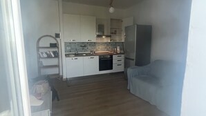 Uklassifisert bilde, 5 av 10, knapp