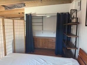 1 bedroom, WiFi, bed sheets, wheelchair access